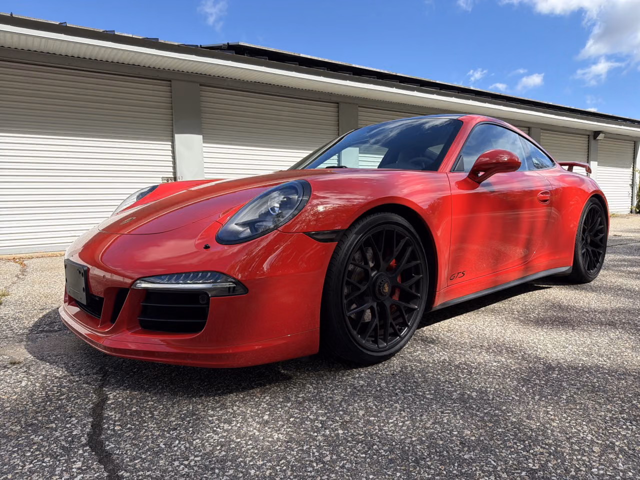 
           
        2015 Porsche 911