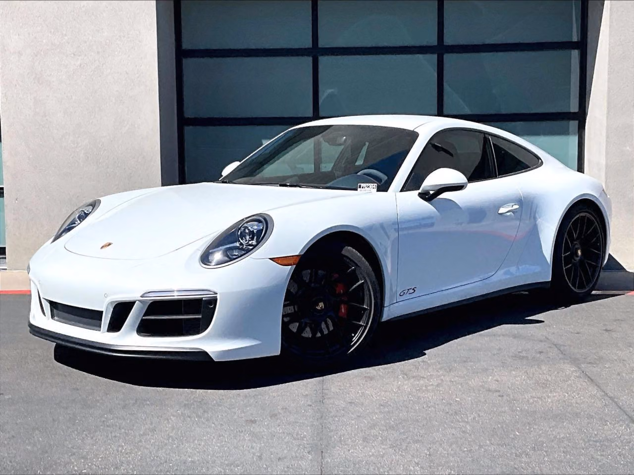 
           
        2019 Porsche 911