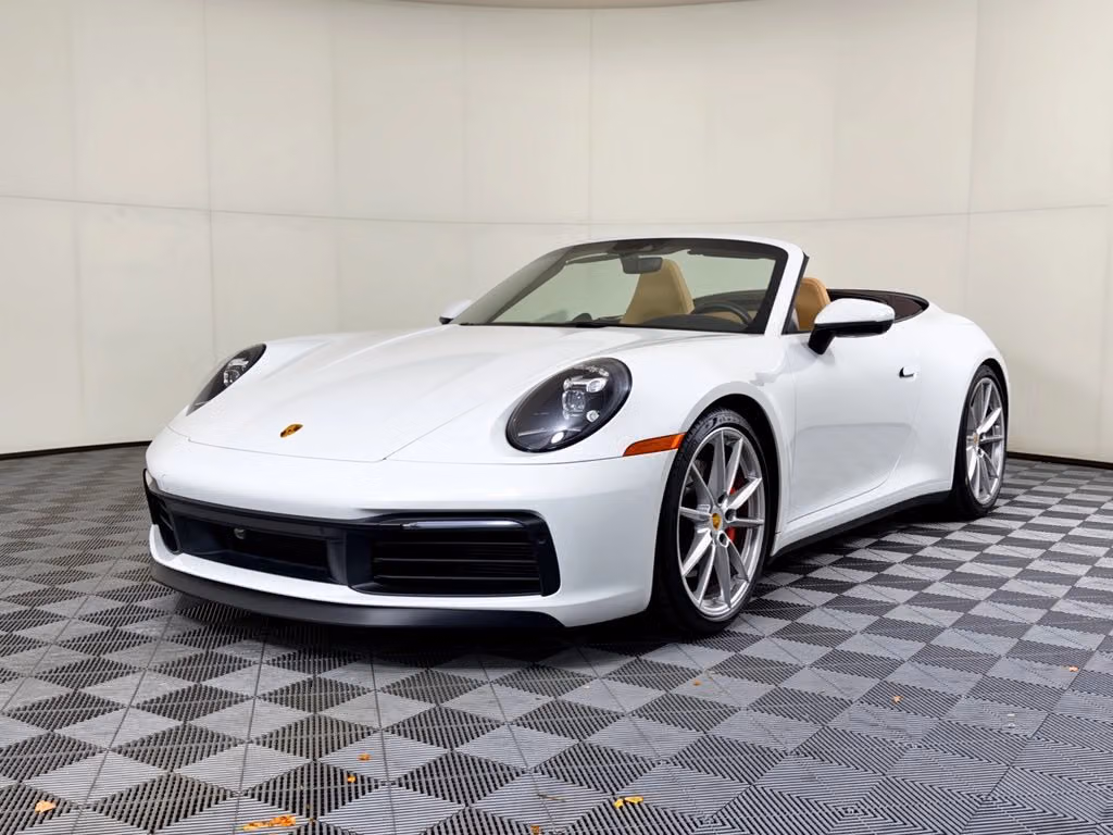 
           
        2020 Porsche 911