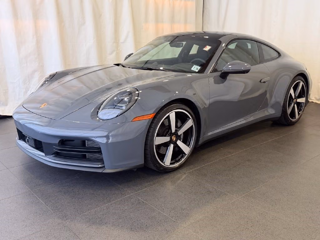 
           
        2025 Porsche 911