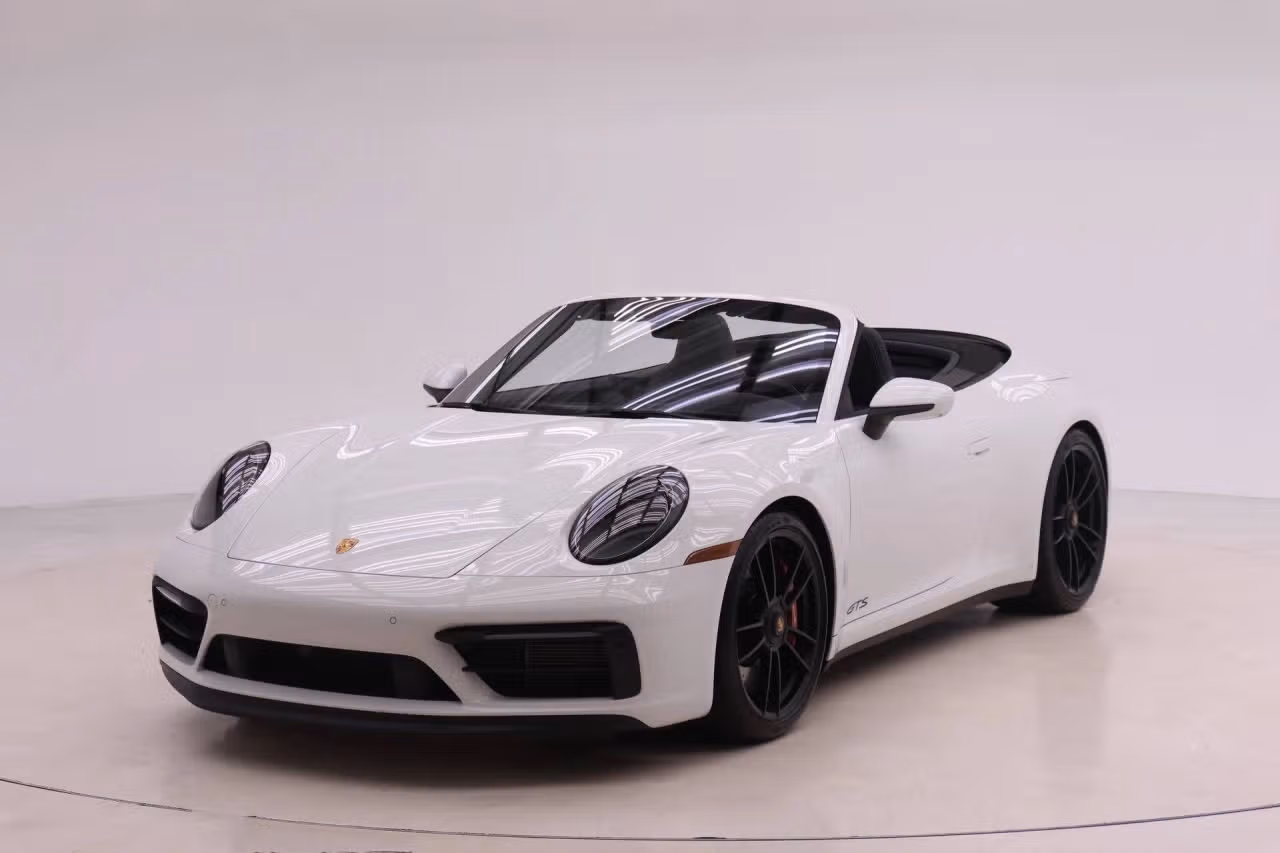 
           
        2022 Porsche 911