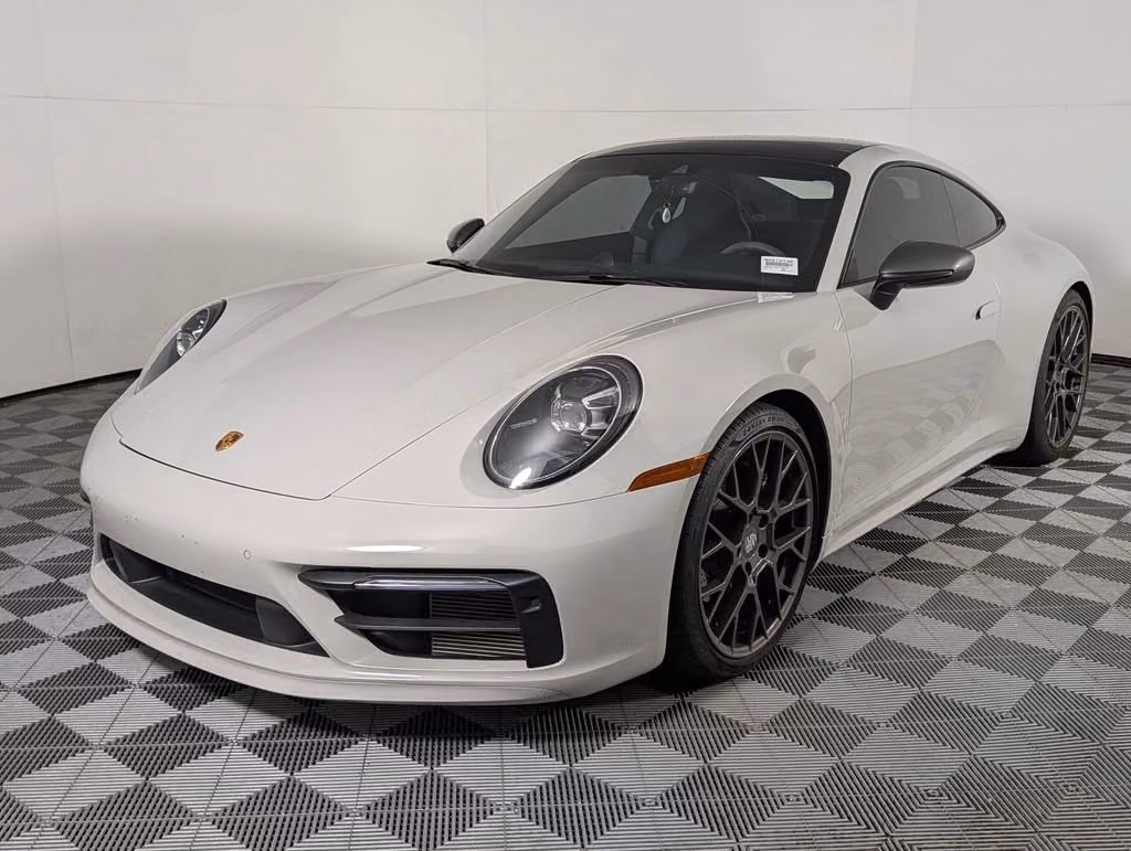
           
        2023 Porsche 911