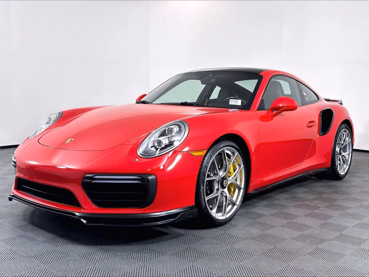 
           
        2017 Porsche 911