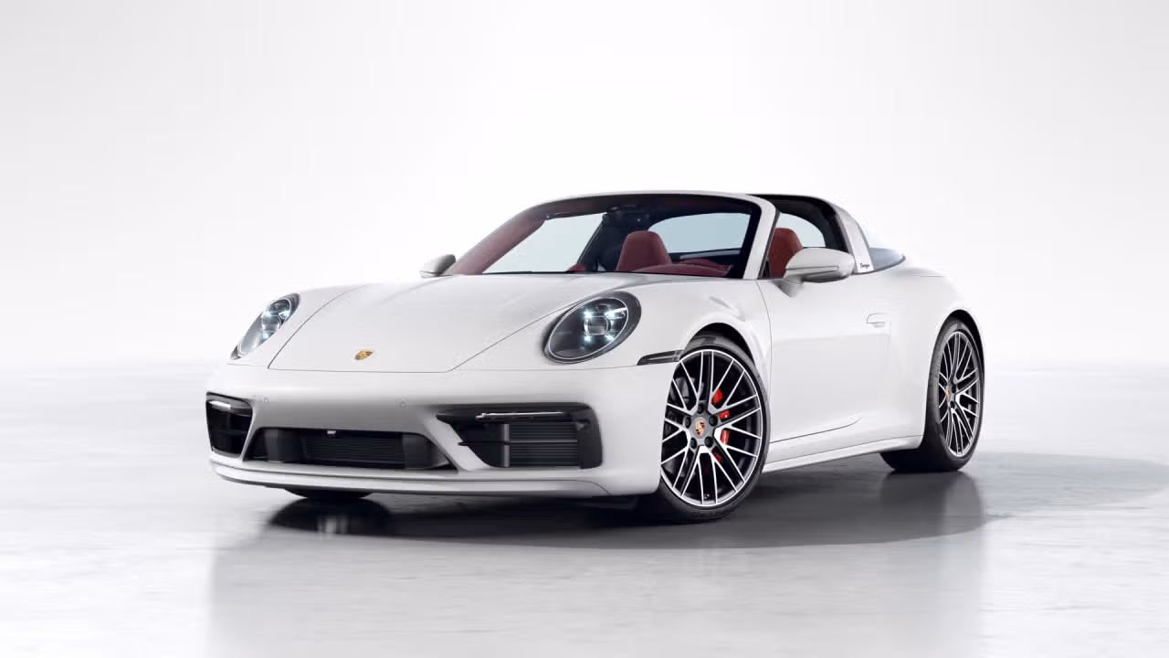 
           
        2024 Porsche 911
