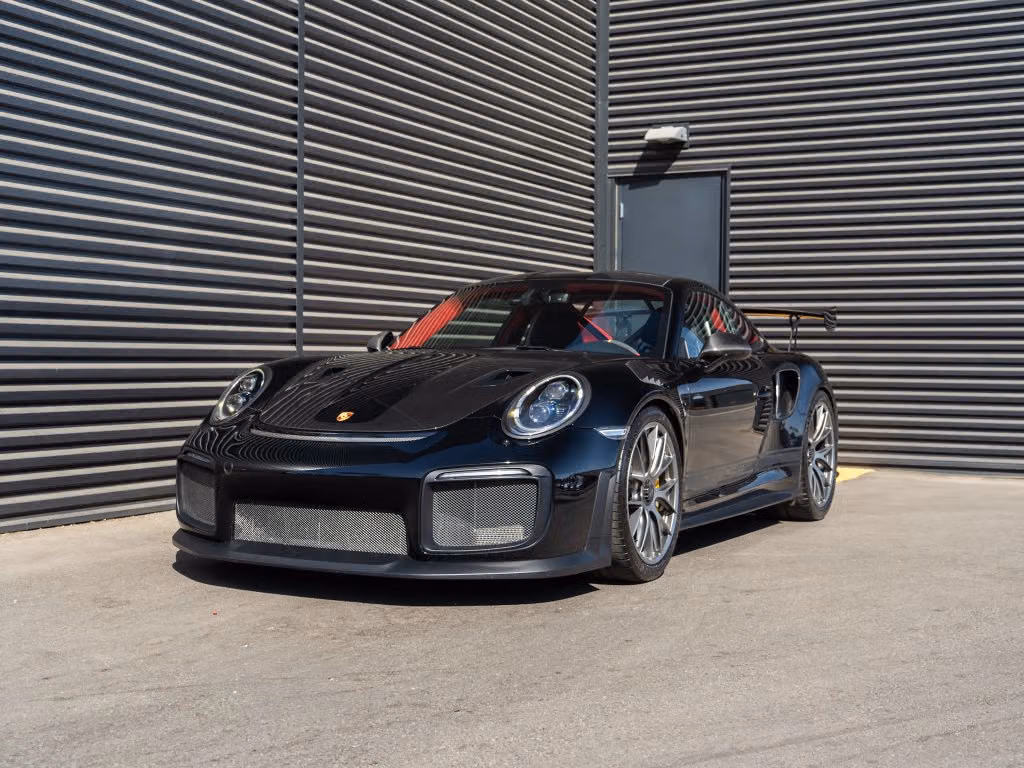 
           
        2018 Porsche 911
