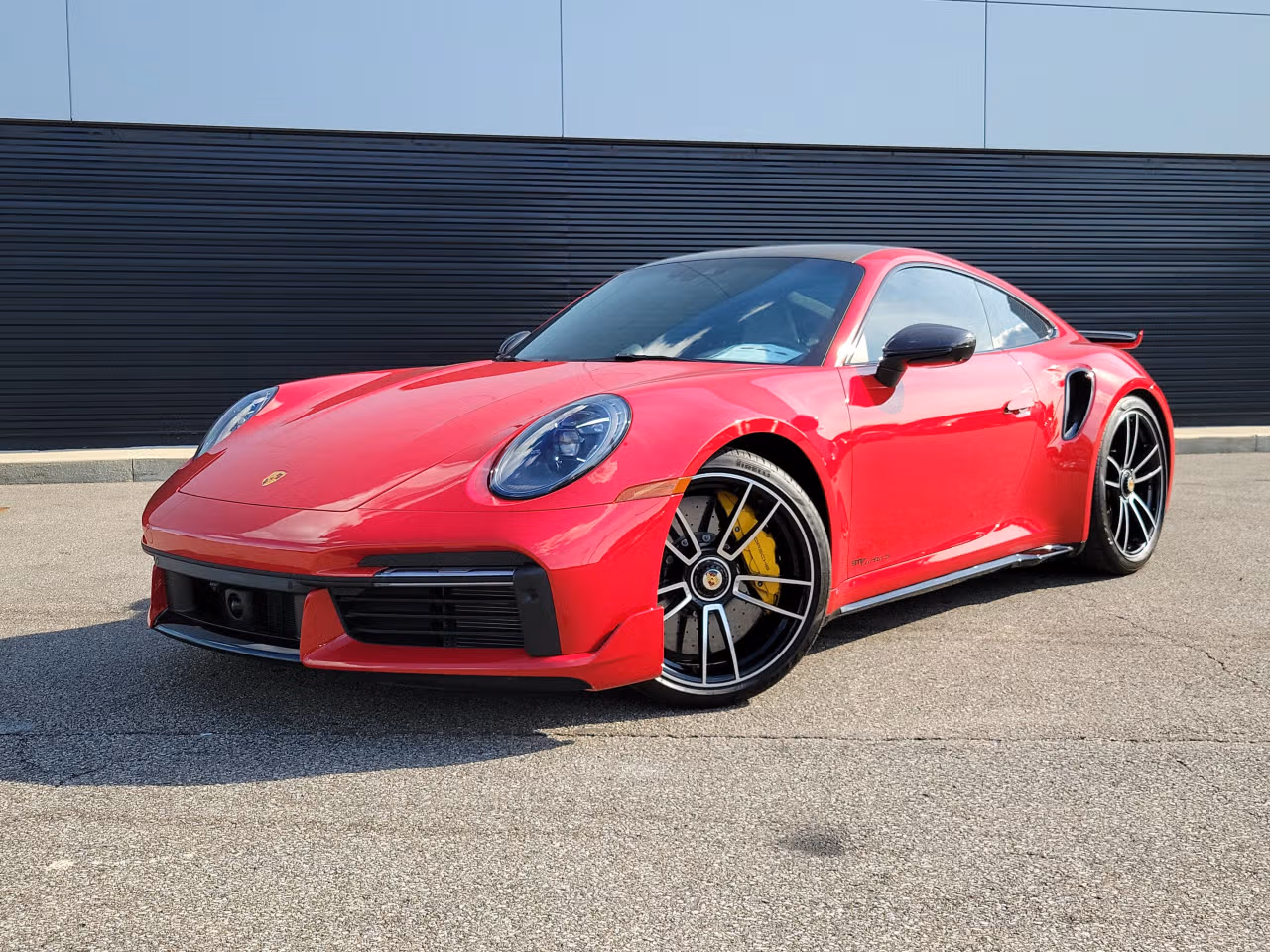 
           
        2021 Porsche 911