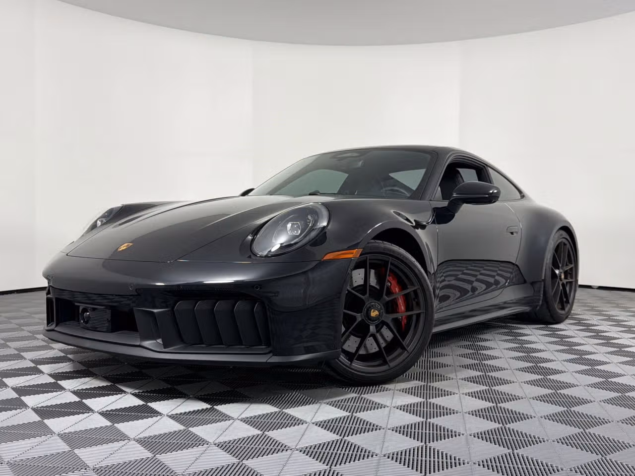 
           
        2026 Porsche 911