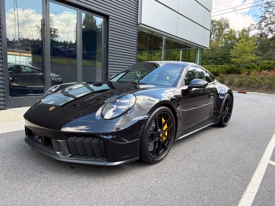 
           
        2026 Porsche 911