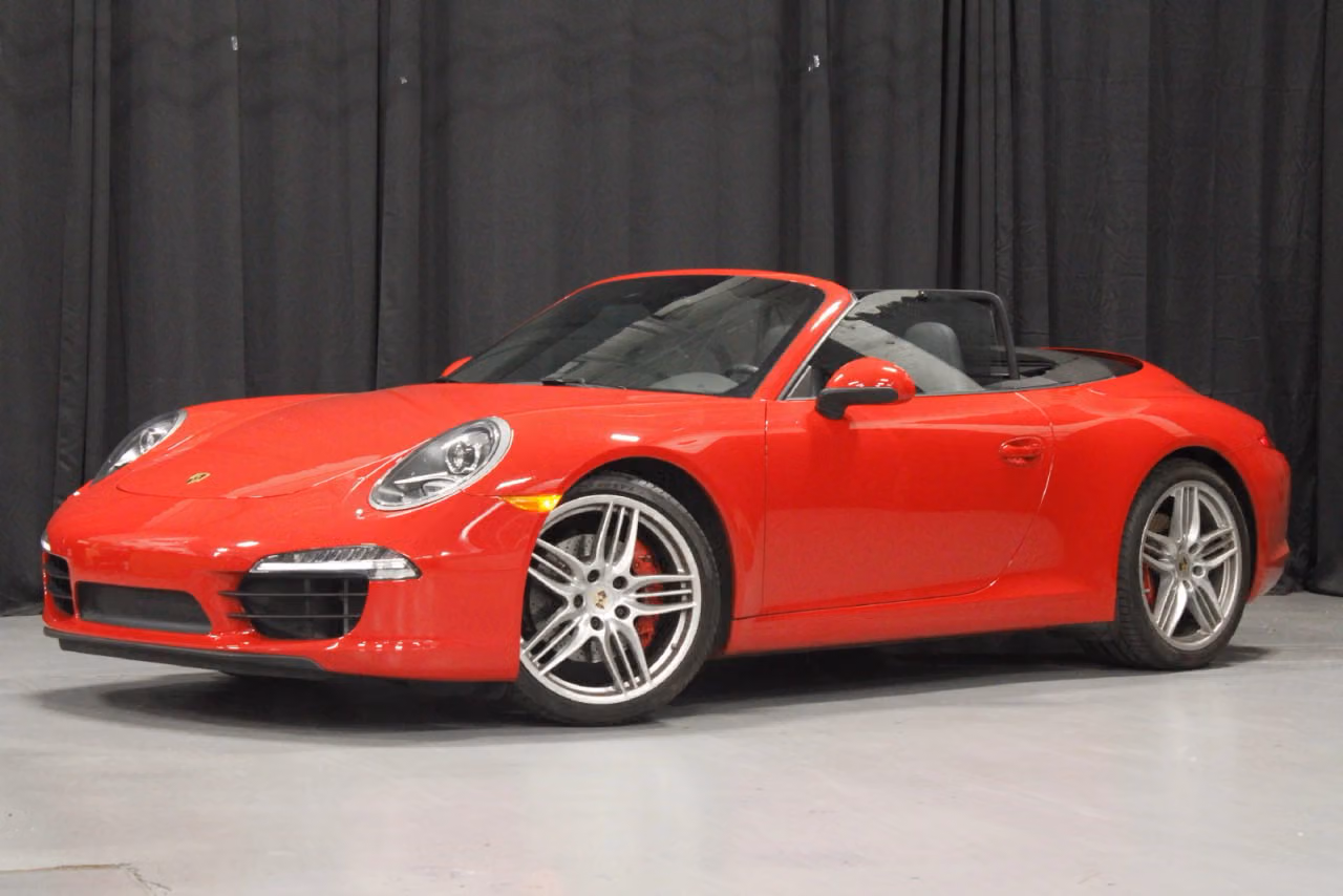 
           
        2012 Porsche 911