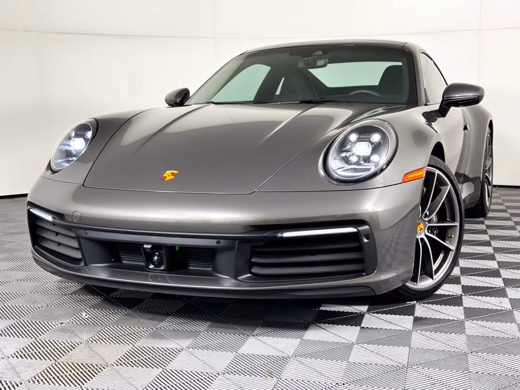 
           
        2024 Porsche 911