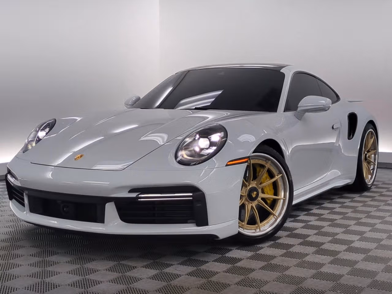 
           
        2022 Porsche 911