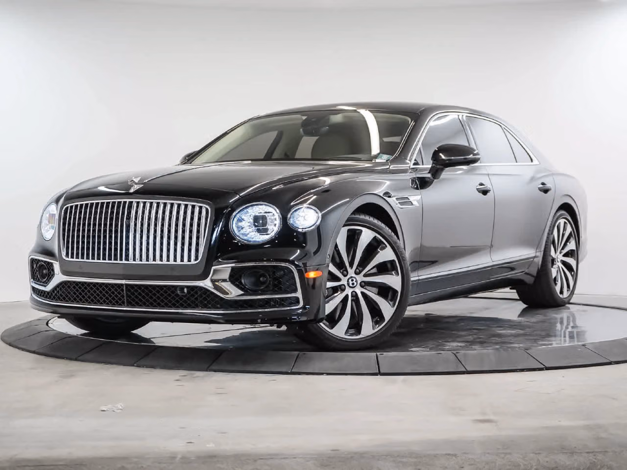 
           
        2022 Bentley Flying Spur