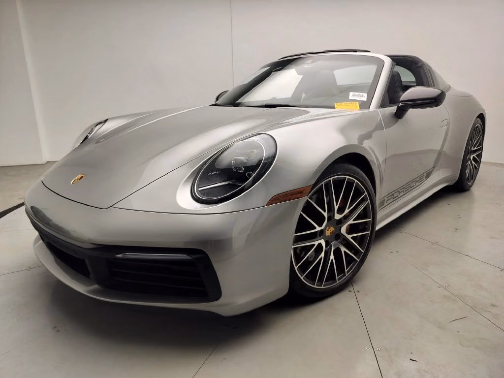 
           
        2024 Porsche 911
