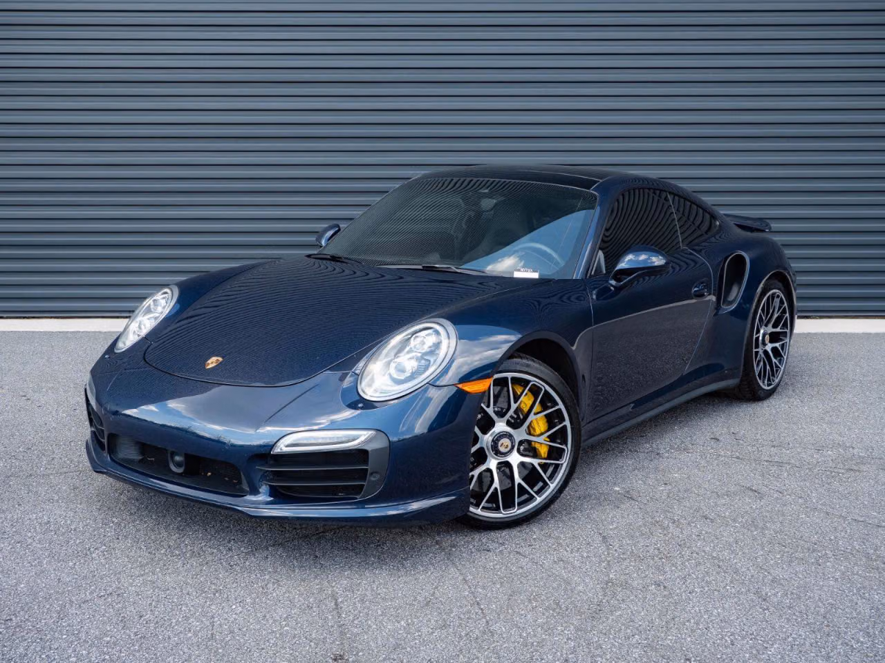 
           
        2016 Porsche 911
