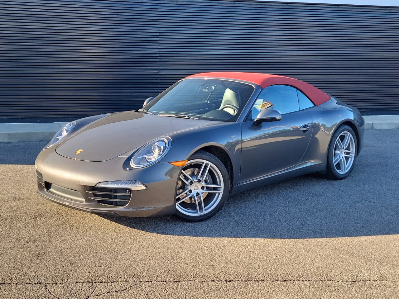 
           
        2016 Porsche 911