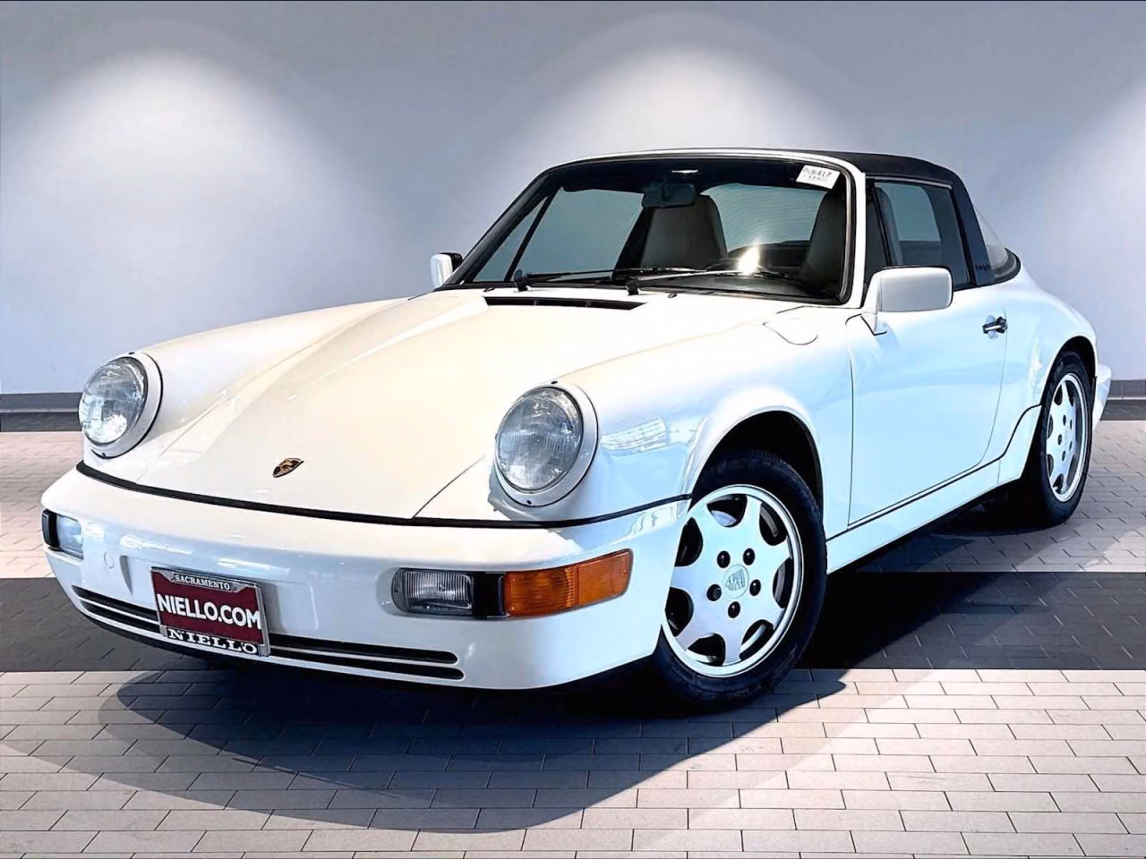 
           
        1991 Porsche 911