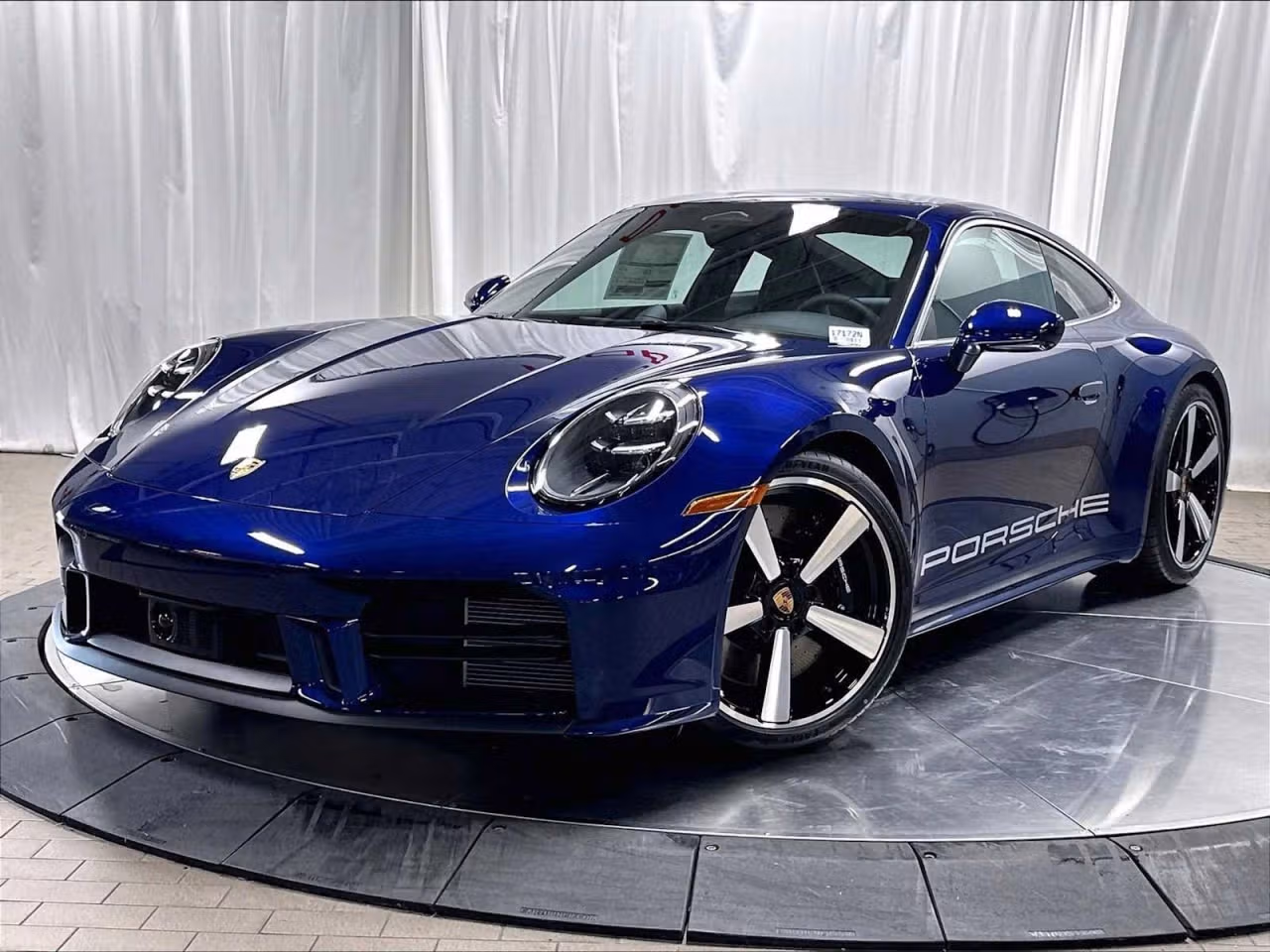 
           
        2026 Porsche 911