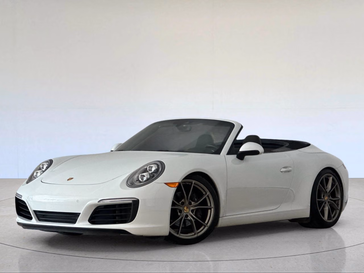 
           
        2018 Porsche 911