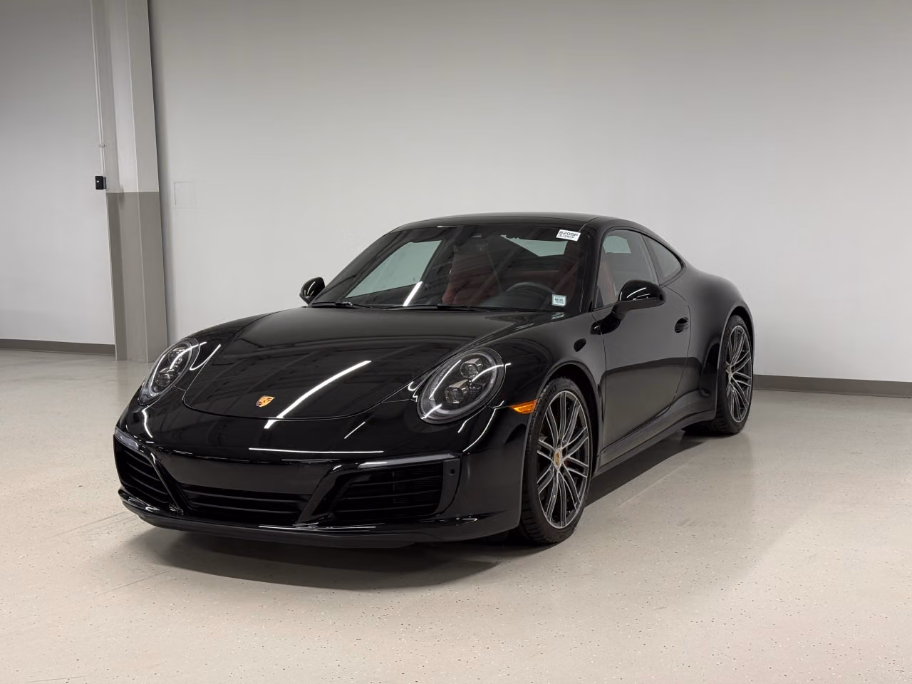 
           
        2019 Porsche 911
