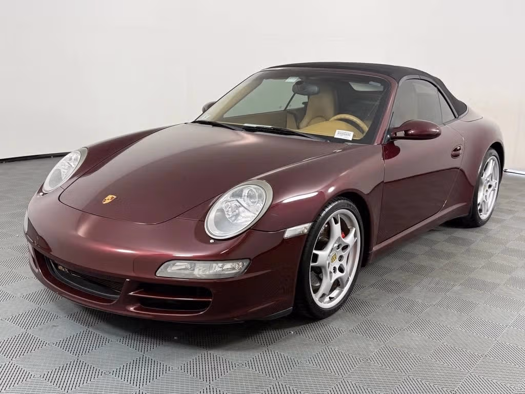 
           
        2005 Porsche 911