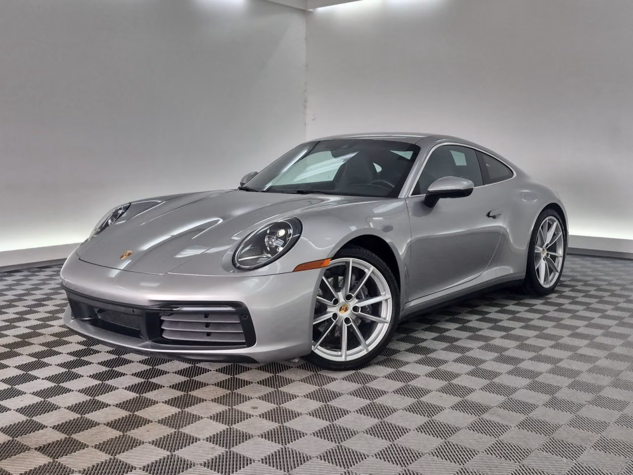 
           
        2021 Porsche 911