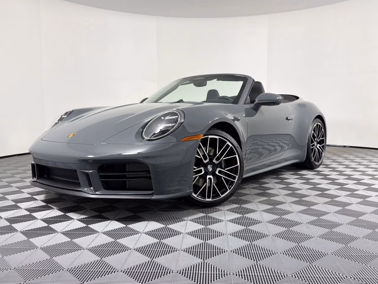 
           New 
        2026 Porsche 911