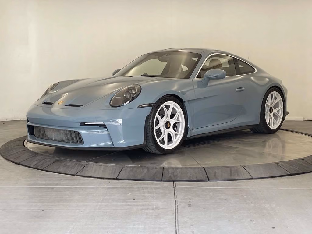 
           
        2024 Porsche 911