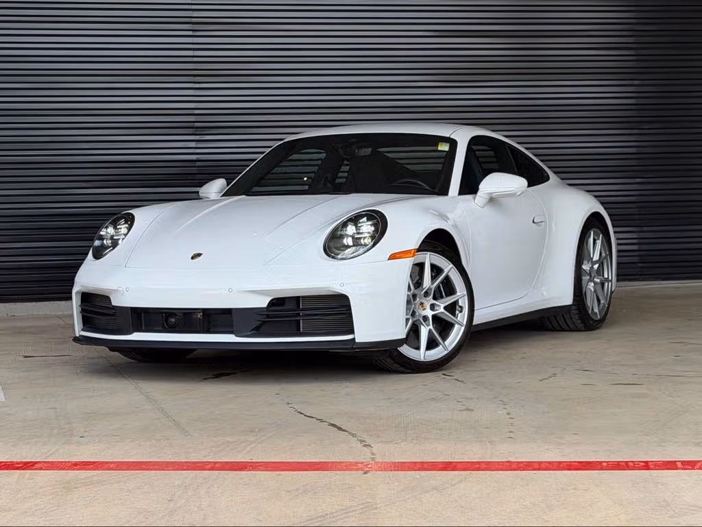 
           
        2025 Porsche 911