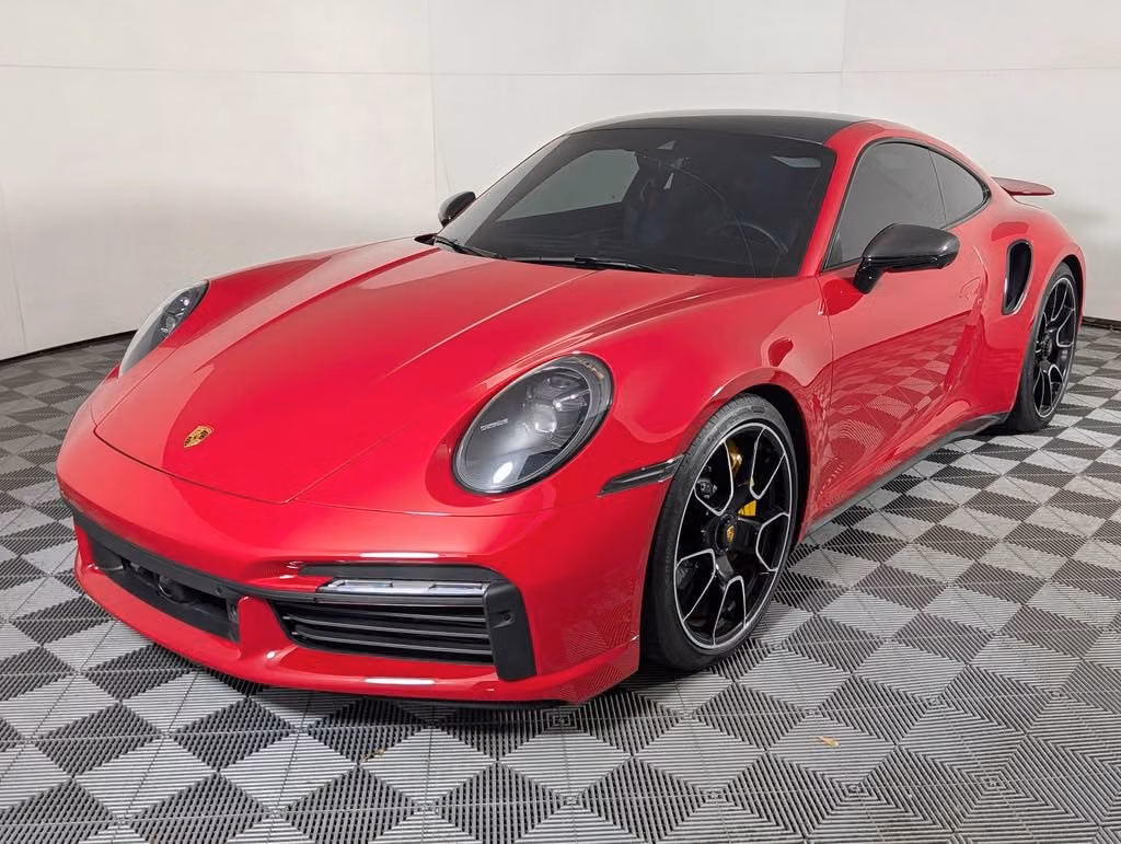 
           
        2021 Porsche 911