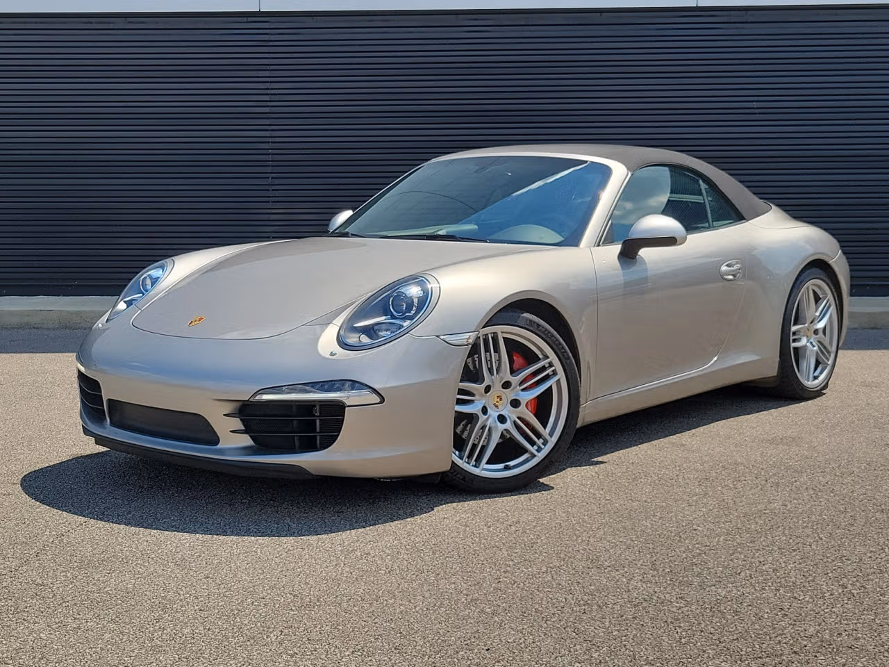 
           
        2012 Porsche 911