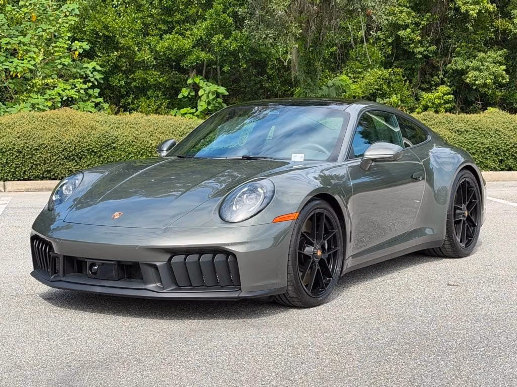 
           New 
        2026 Porsche 911