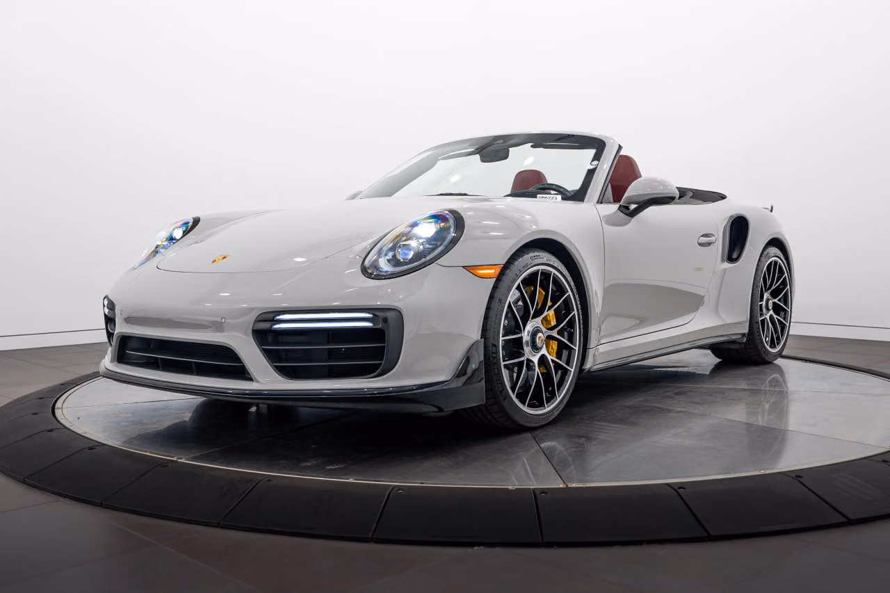 
           
        2019 Porsche 911