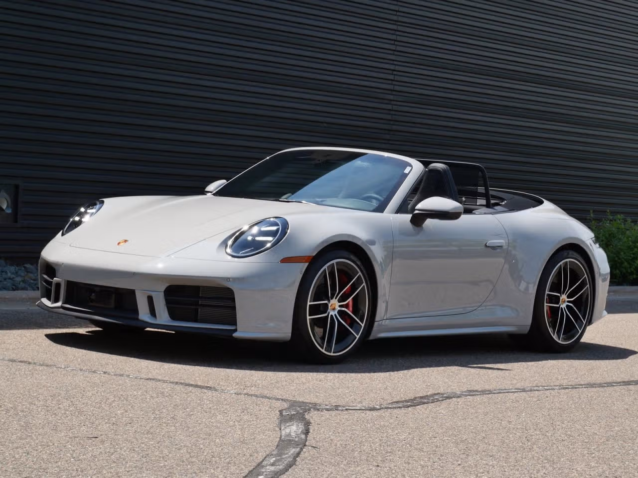
           New 
        2026 Porsche 911