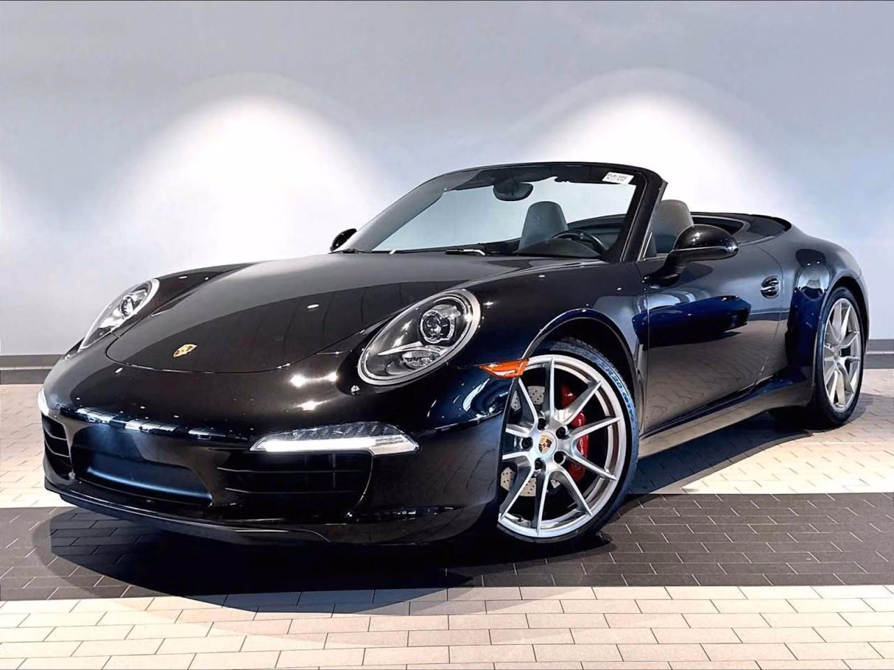
           
        2014 Porsche 911