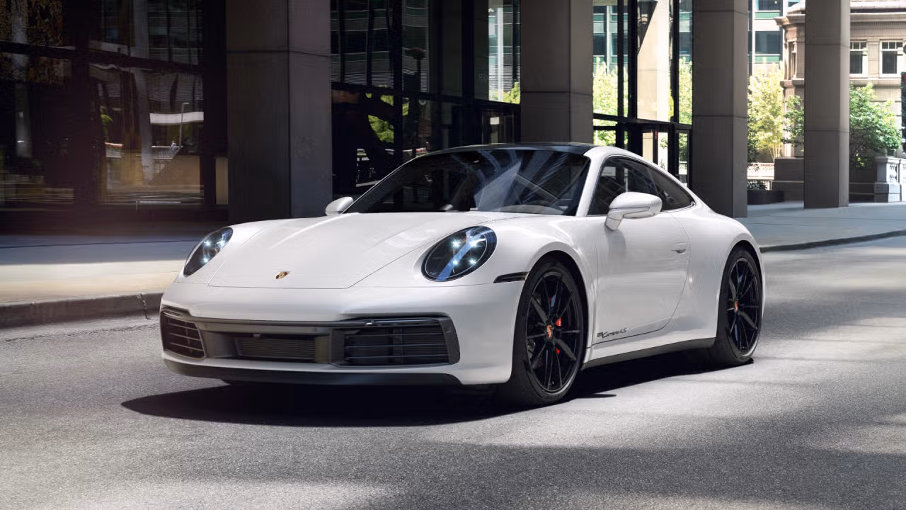 
           
        2022 Porsche 911