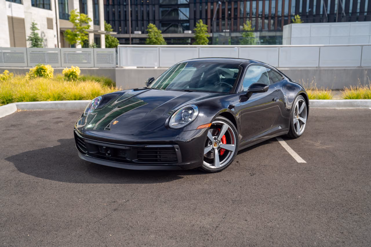 
           
        2020 Porsche 911