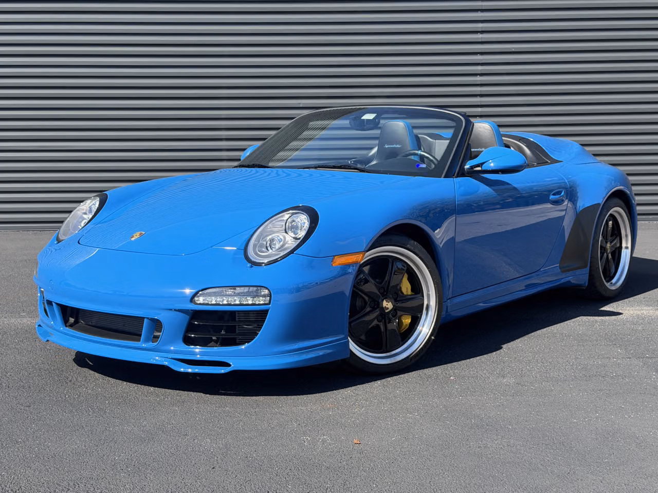 
           
        2011 Porsche 911