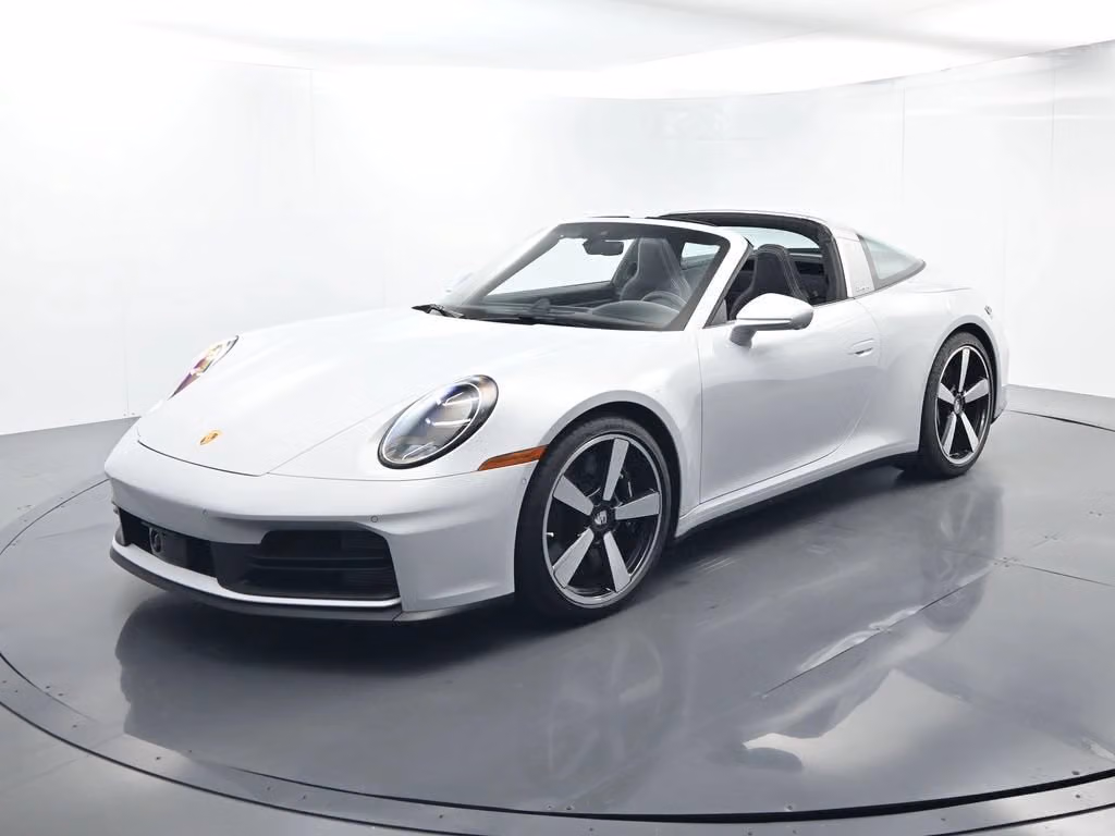 
           
        2026 Porsche 911