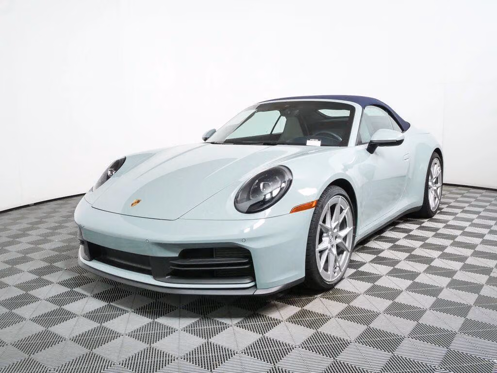 
           
        2025 Porsche 911