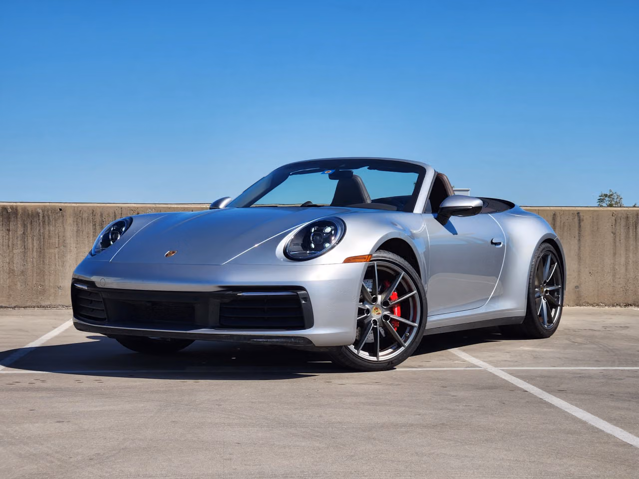
           
        2024 Porsche 911