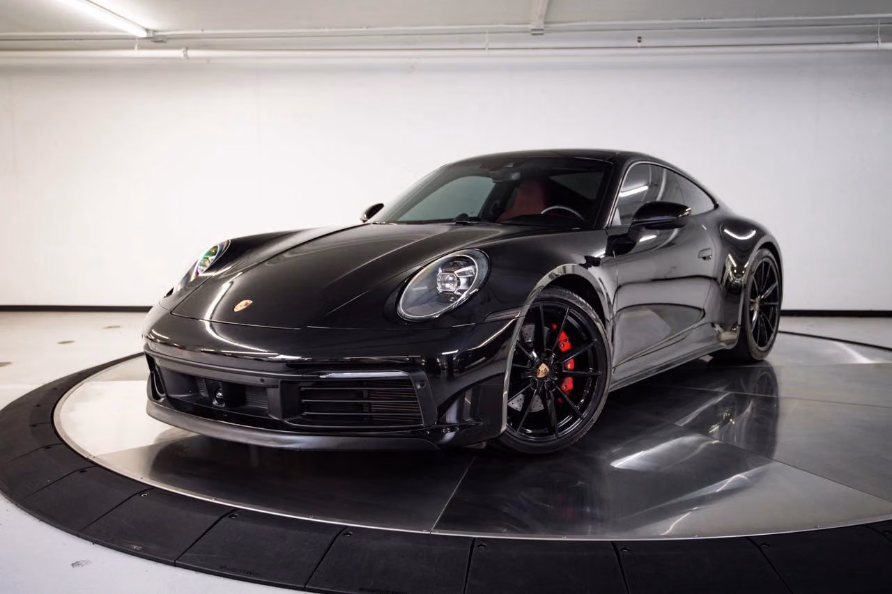 
           
        2020 Porsche 911