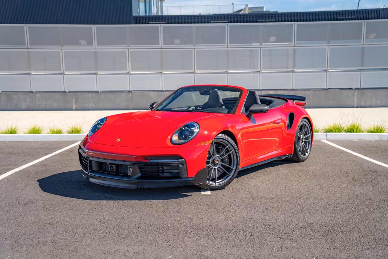 
           
        2023 Porsche 911