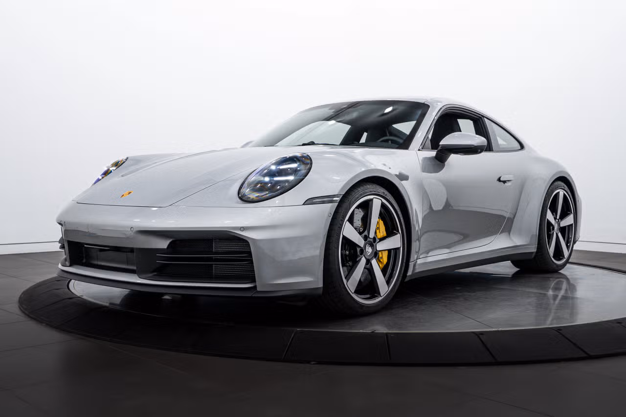 
           
        2025 Porsche 911