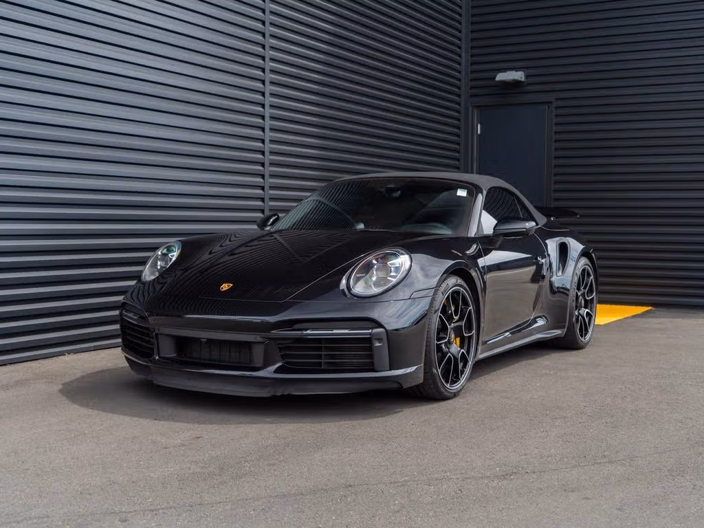 
           
        2021 Porsche 911