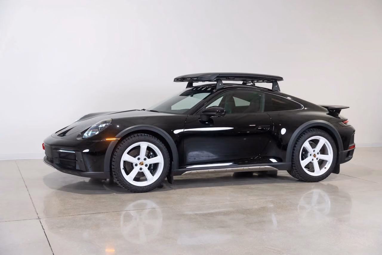 
           
        2024 Porsche 911