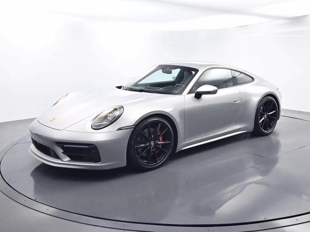 
           
        2020 Porsche 911