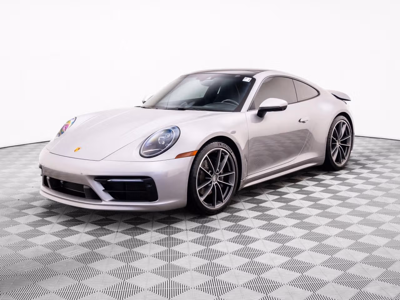 
           
        2022 Porsche 911