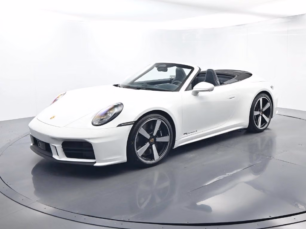 
           New 
        2026 Porsche 911