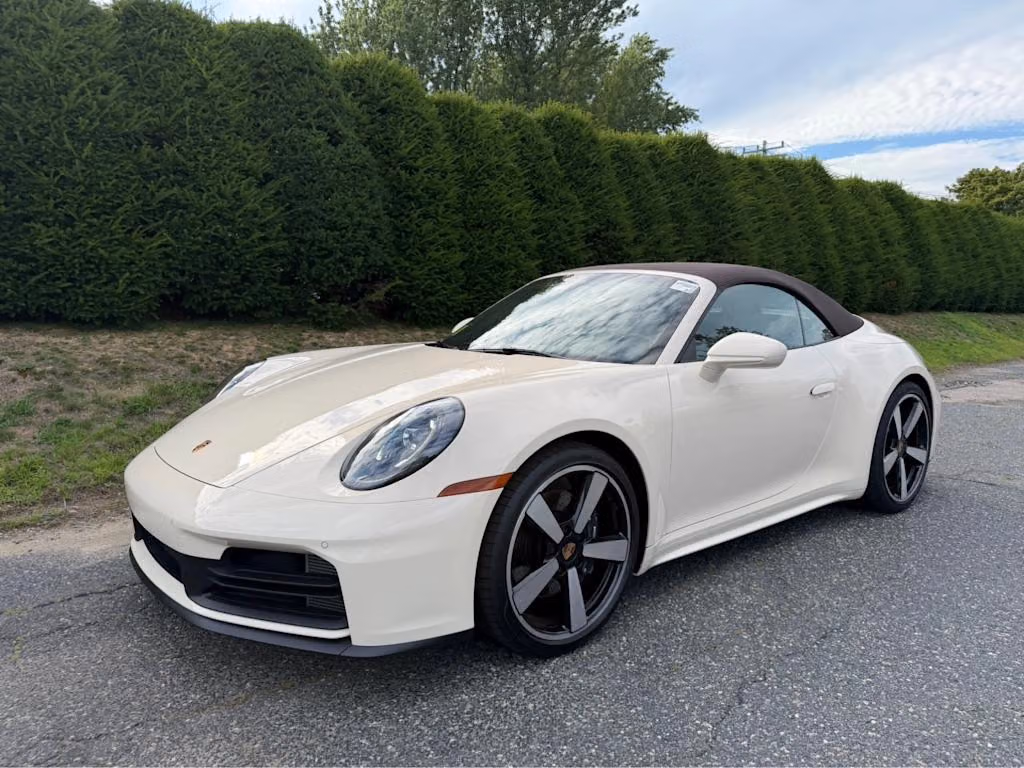 
           
        2025 Porsche 911