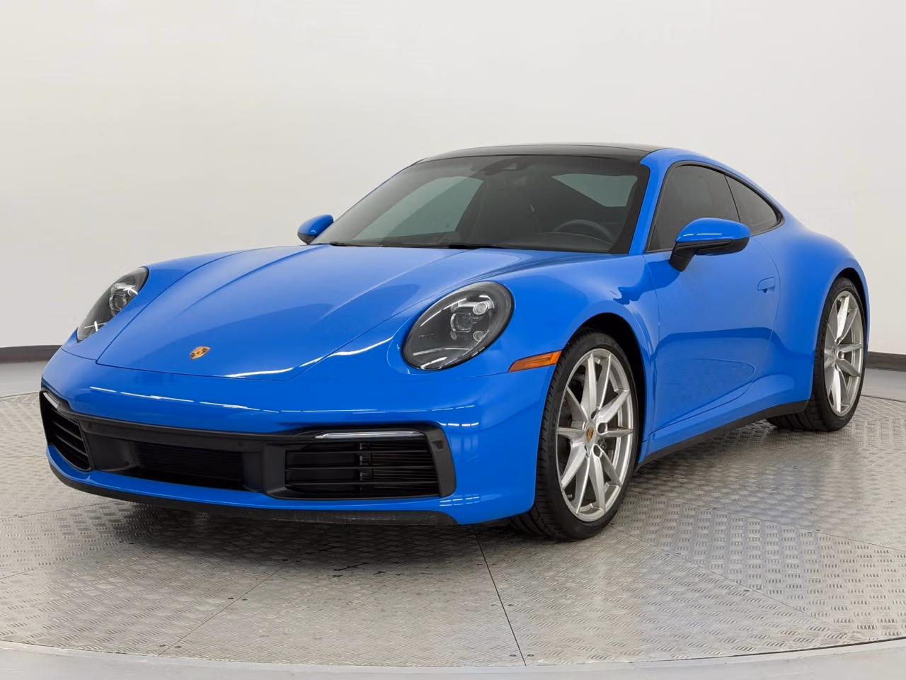
           
        2022 Porsche 911